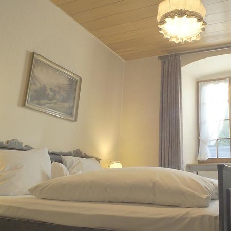 Faehrhaus Hotel วัลด์ชุท-ทีนเงน ภายนอก รูปภาพ
